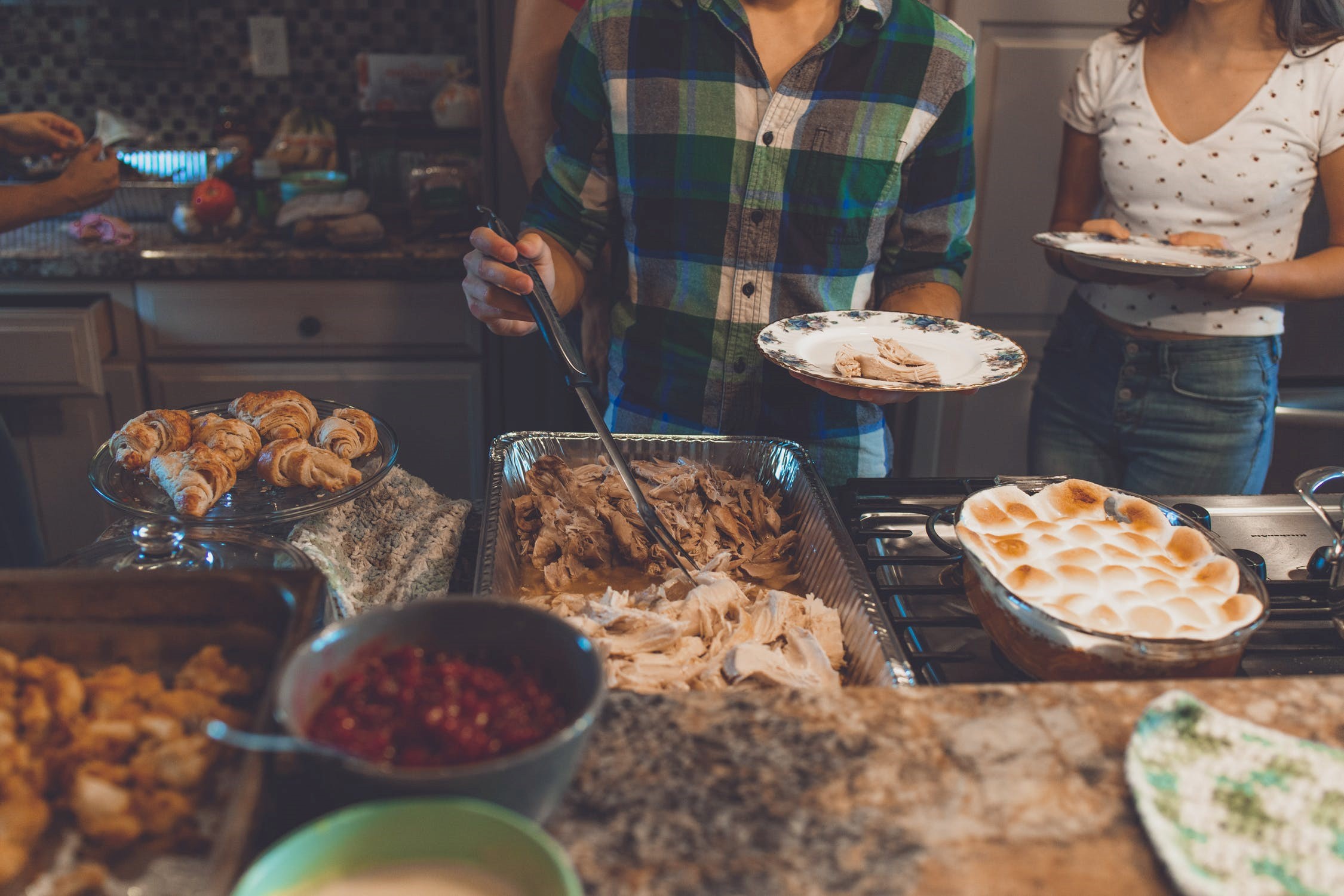 How To Get Your Home Thanksgiving Ready (And Impress Even The Most Critical Family Members)